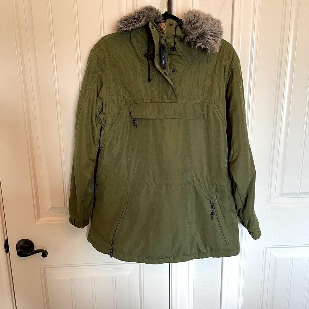 Vintage L.L. Bean Parka Coat Fur Hood insulated Olive Green